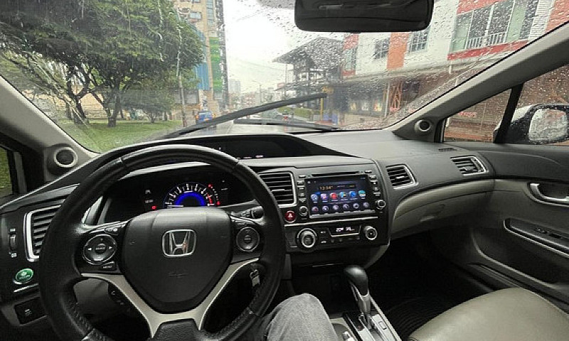 Honda Civic 1.8 Ex-L...