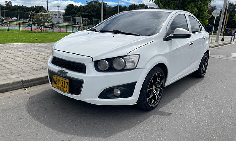 Chevrolet Sonic 1.6 ...