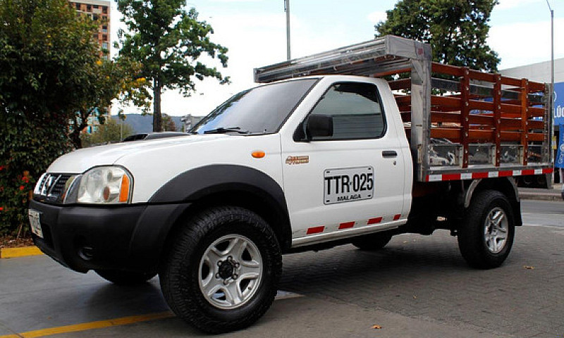 Nissan Frontier D22 ...