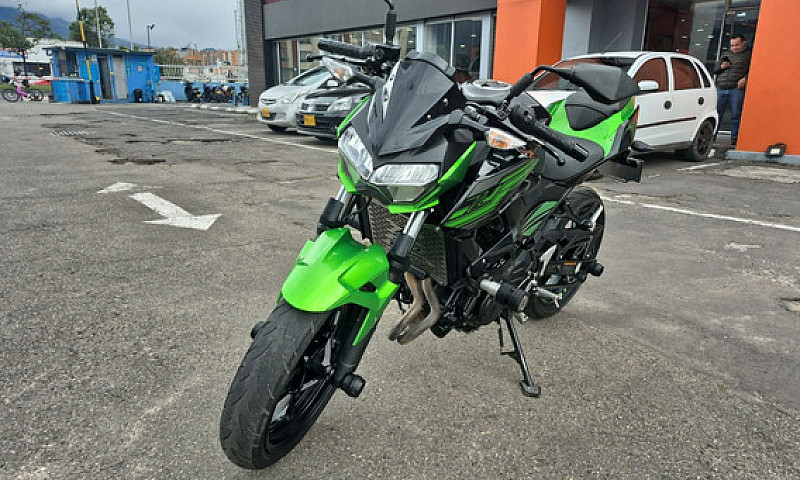 Kawasaki Z400...
