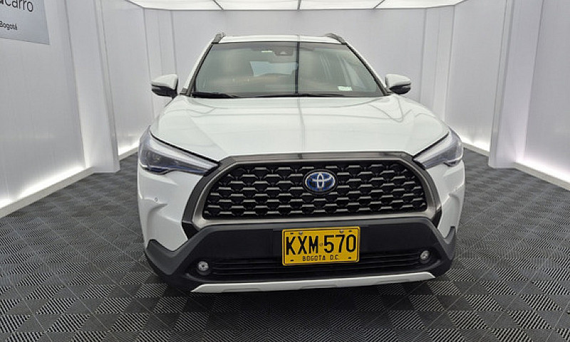 Toyota Corolla Cross...