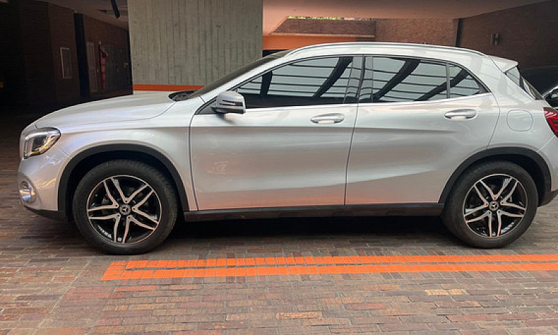 Mercedes-Benz Clase ...