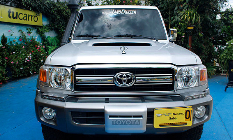 Toyota Land Cruiser ...