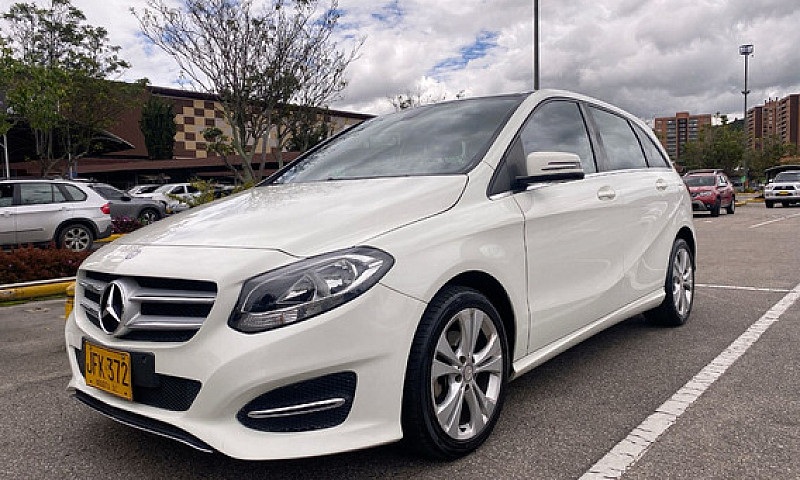 Mercedes-Benz Clase ...