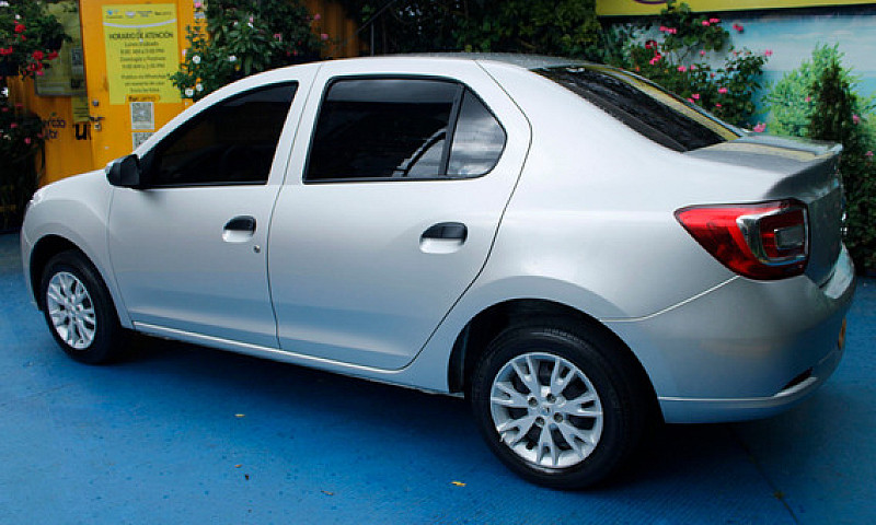 Renault Logan 1.6 Dy...