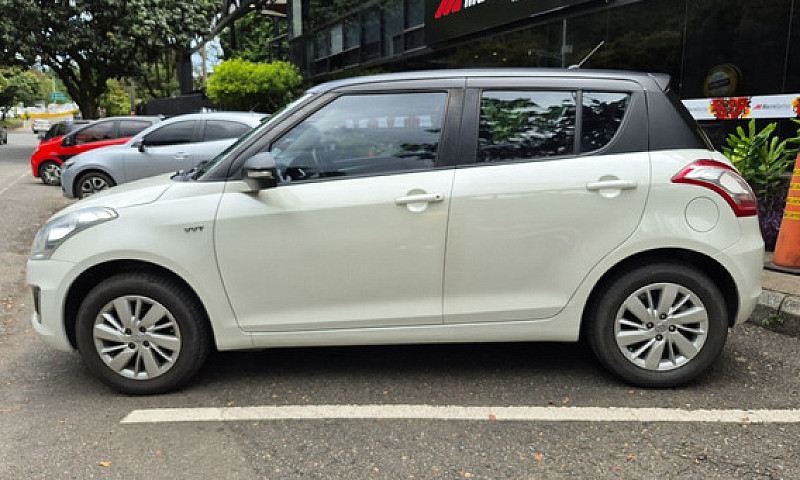 Suzuki Swift 1.2 Dzi...