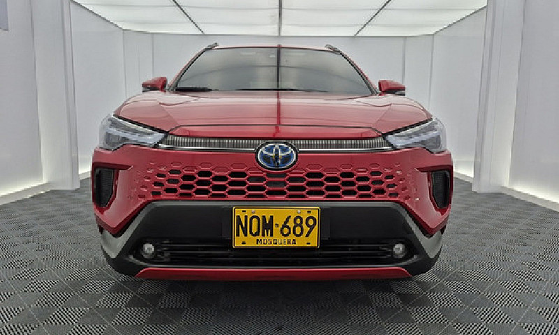 Toyota Corolla Cross...