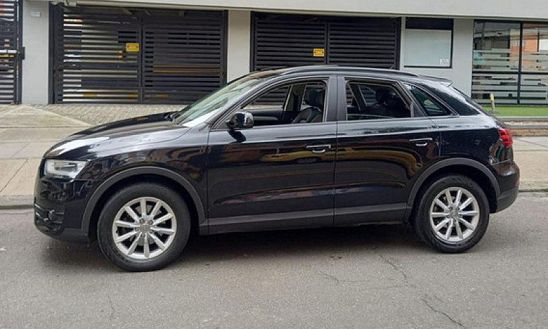 Audi Q3 2.0T Quattro...