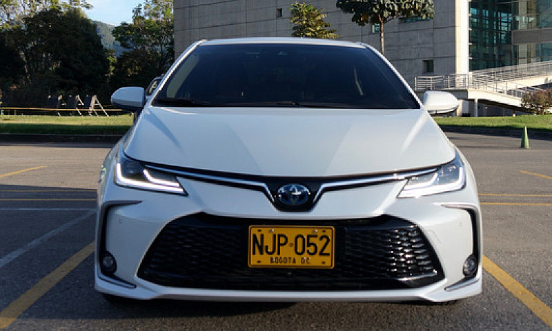 Toyota Corolla 1.8 H...
