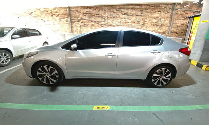 Kia Cerato Pro 1.6 E...