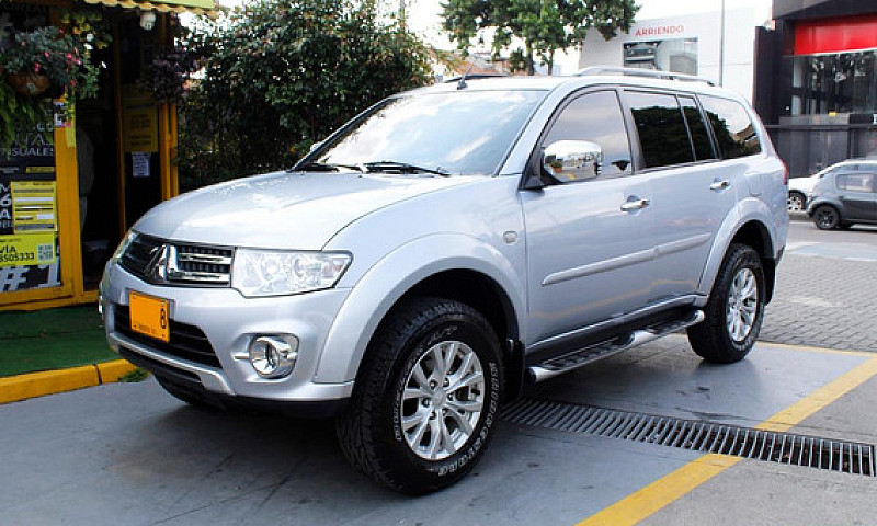 Mitsubishi Nativa 3....