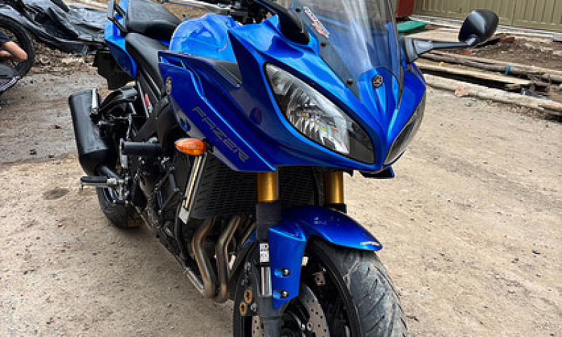 Fazer Fz8...