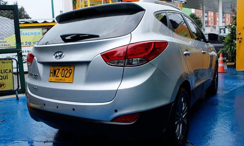 Hyundai Tucson Ix-35...