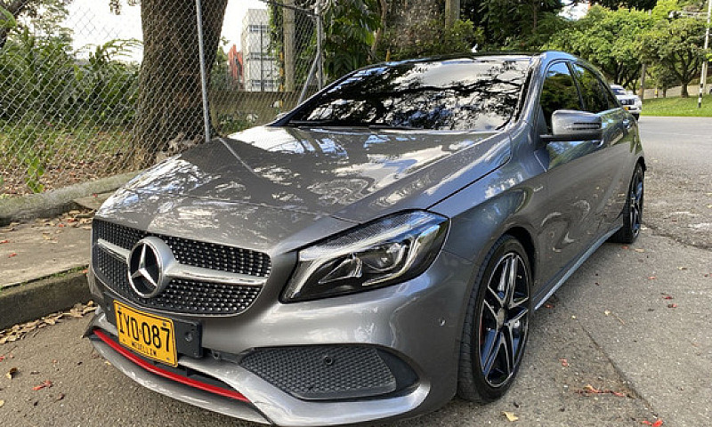 Mercedes-Benz Clase ...