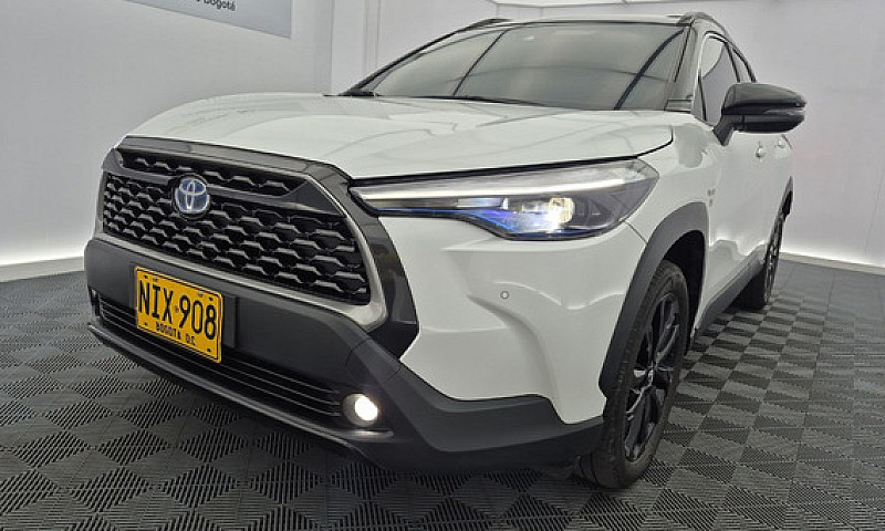 Toyota Corolla Cross...