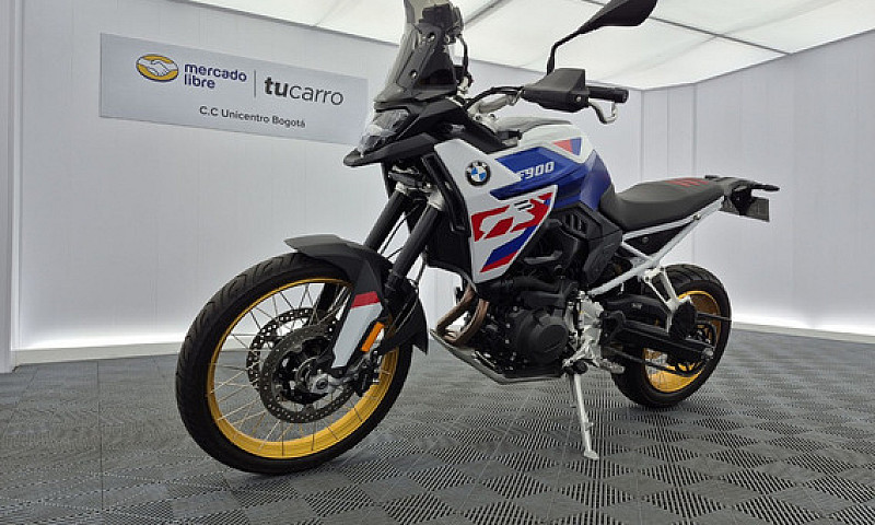 Bmw F900 Gs ...