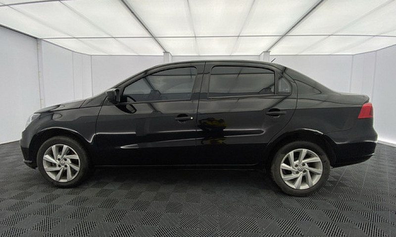 Volkswagen Voyage 1....