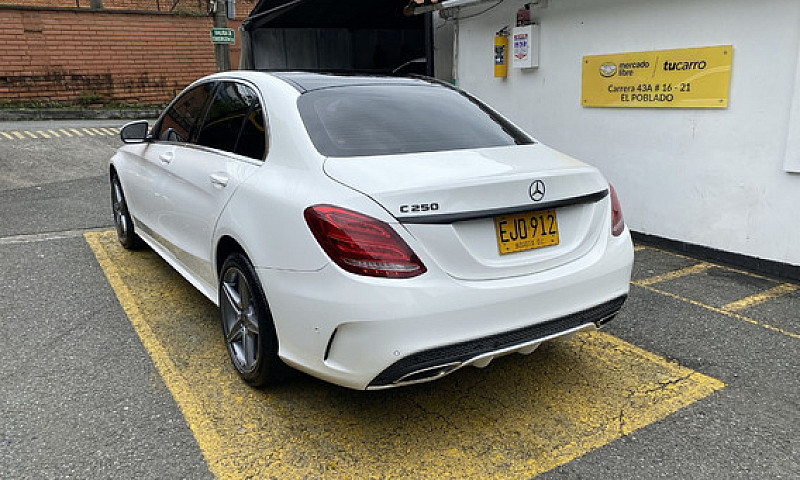 Mercedes-Benz Clase ...