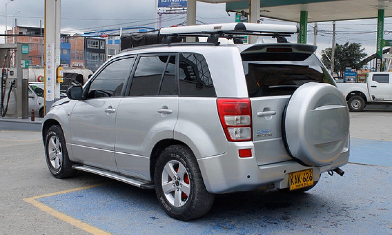 Suzuki Grand Vitara ...