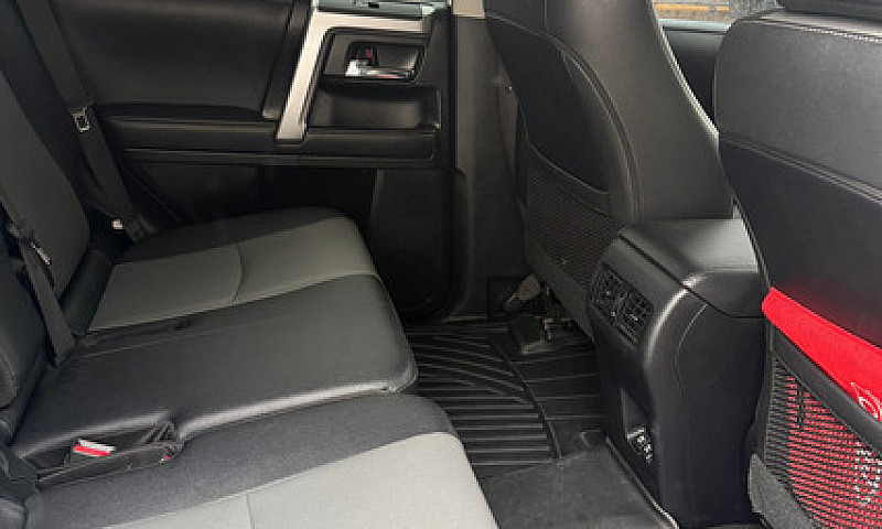 Toyota 4Runner 4.0 S...