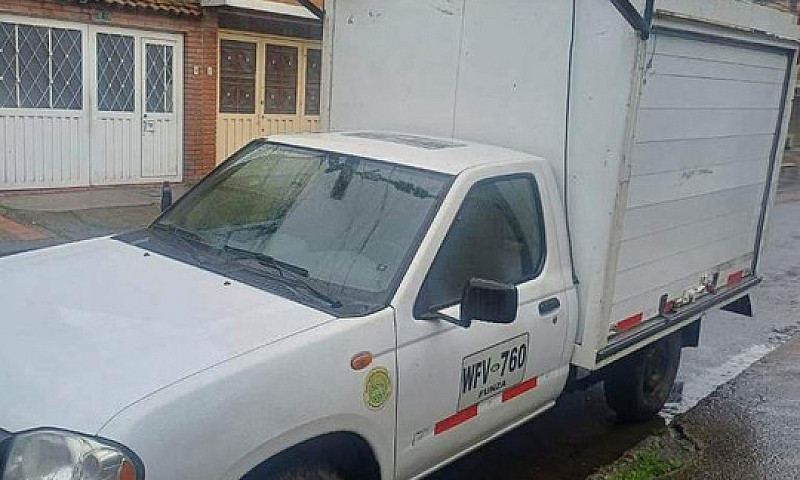 Furgon Nissan Np300 ...