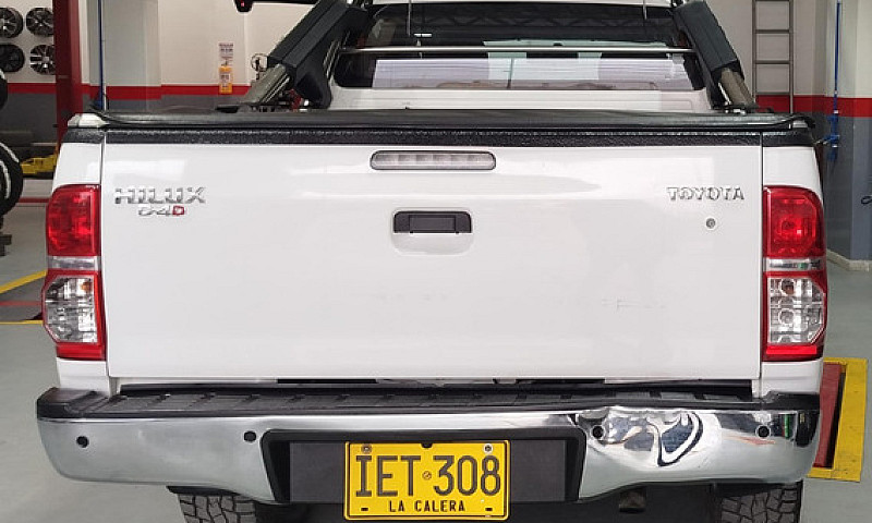 Toyota Hilux 2.5 Imv...