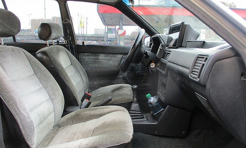 Mazda 323 1.3 Ns 4 P...