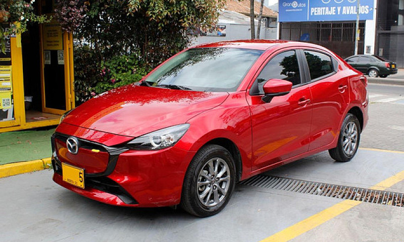 Mazda 2 Touring Seda...