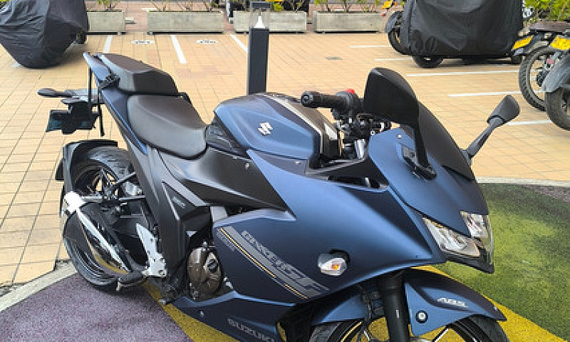 Gixxer 250 Sf 11.000...