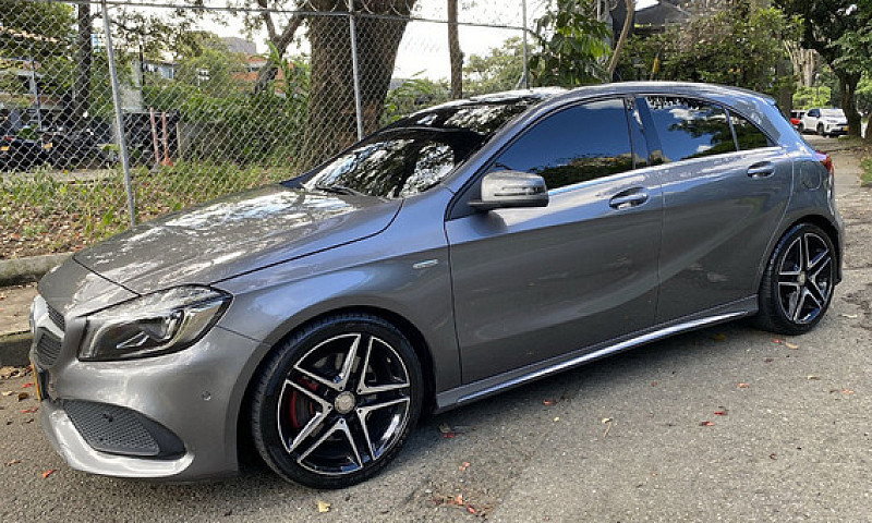Mercedes-Benz Clase ...