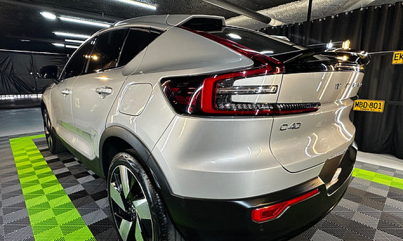 Volvo Ec40 Recharge ...