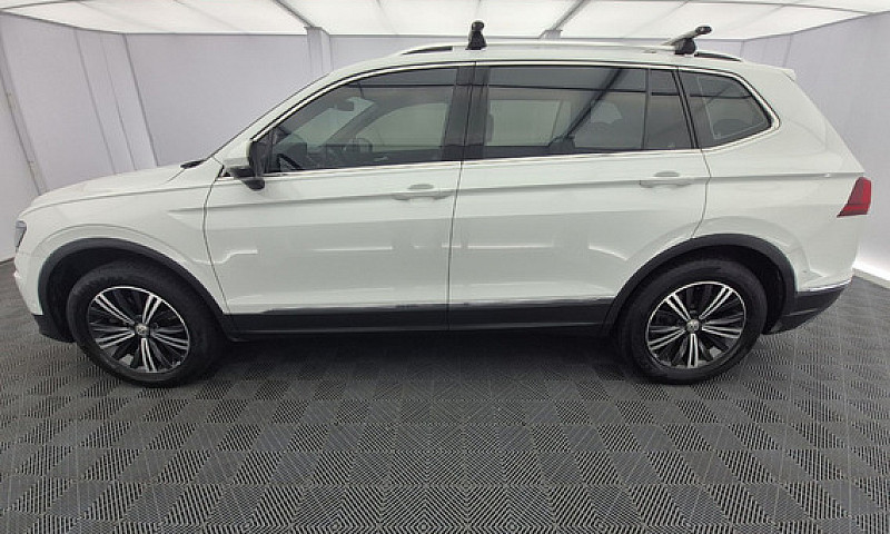 Volkswagen Tiguan Al...