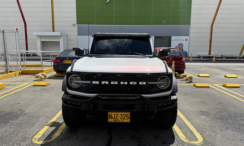 Ford Bronco 2.7 V6 E...