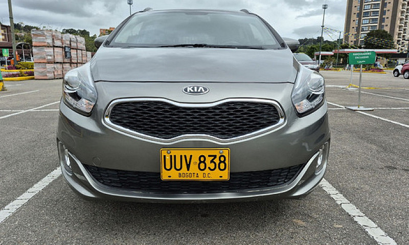 Kia Carens 2.0 Suv E...