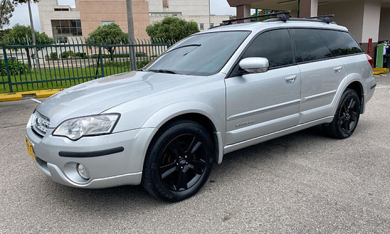 Subaru Outback 3.0 R...