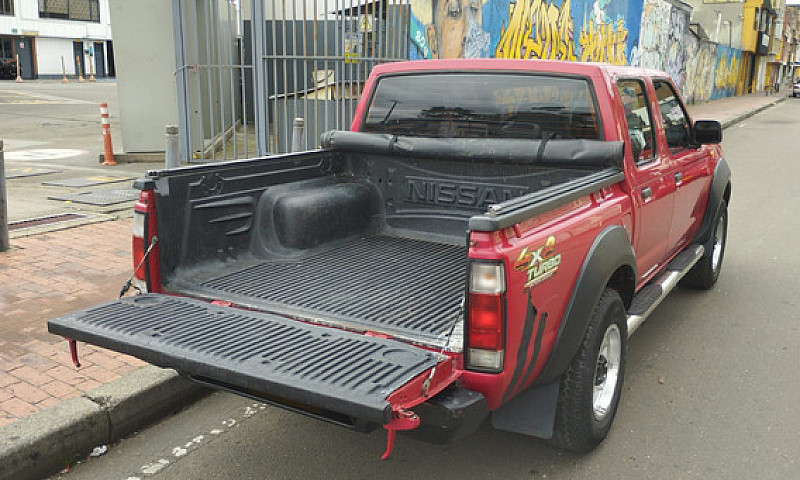 Nissan Np300 Frontie...
