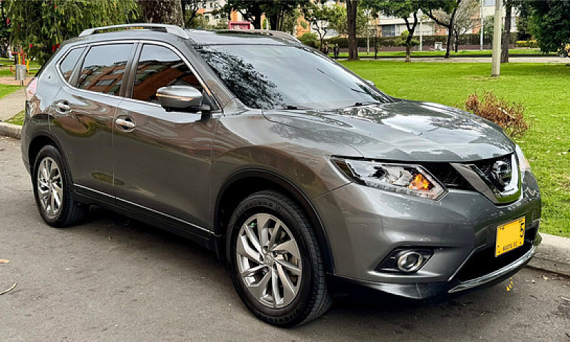 Nissan X-Trail 2.5 E...