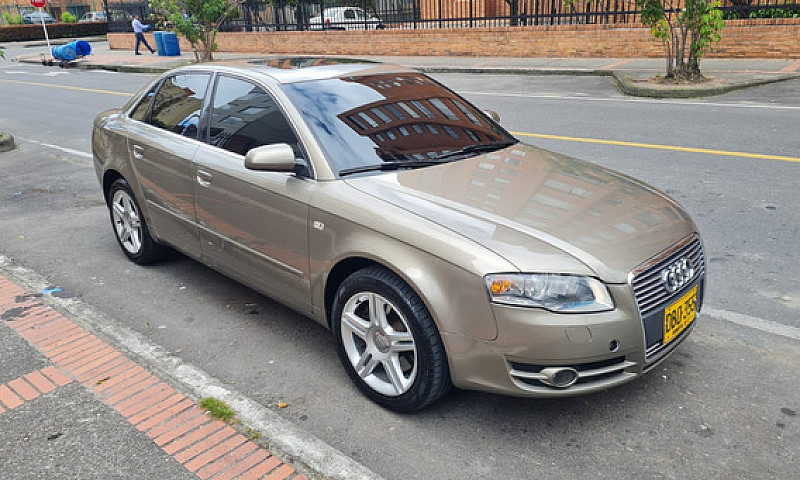 Audi A4 2.0 Tfsi...