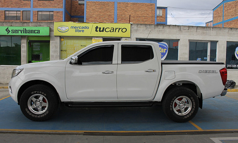 Nissan Frontier 2.5 ...