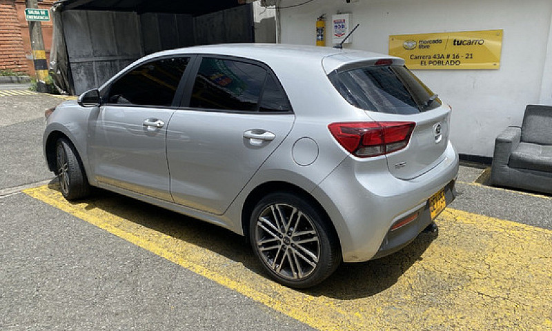 Kia Rio 1.4 Vibrant ...