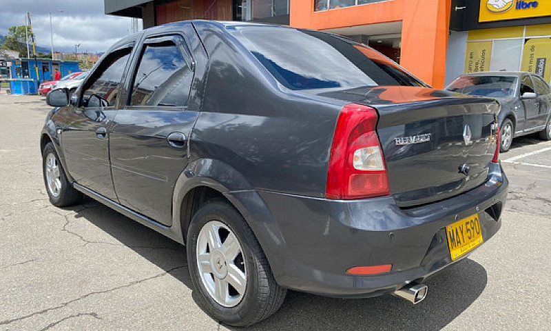 Renault Logan Famili...