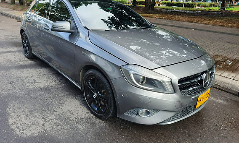 Mercedes-Benz Clase ...