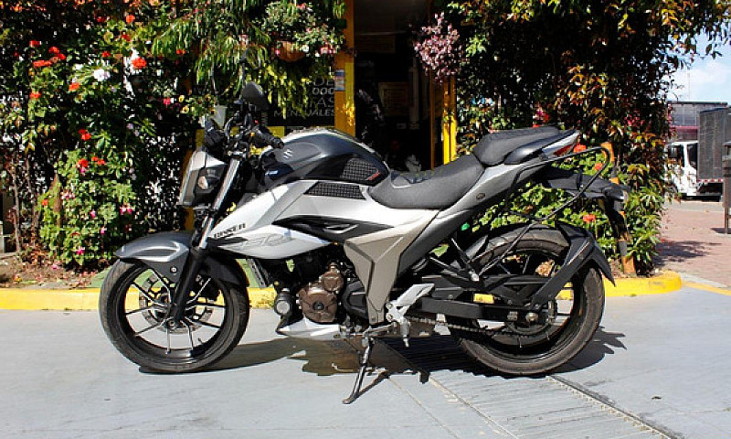 Suzuki Gixxer 250 20...