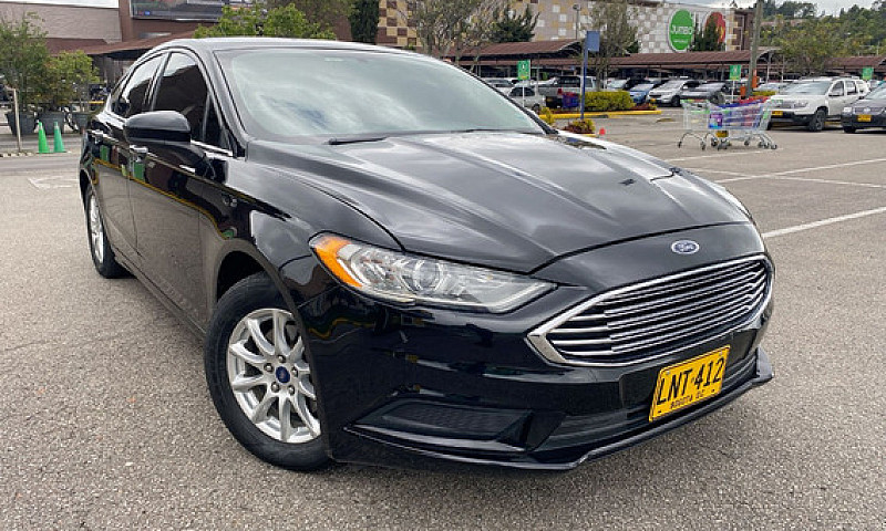 Ford Fusion S 2.5...