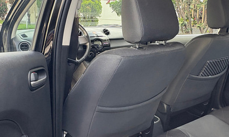 Mazda 2 1.5 15Ha1C...