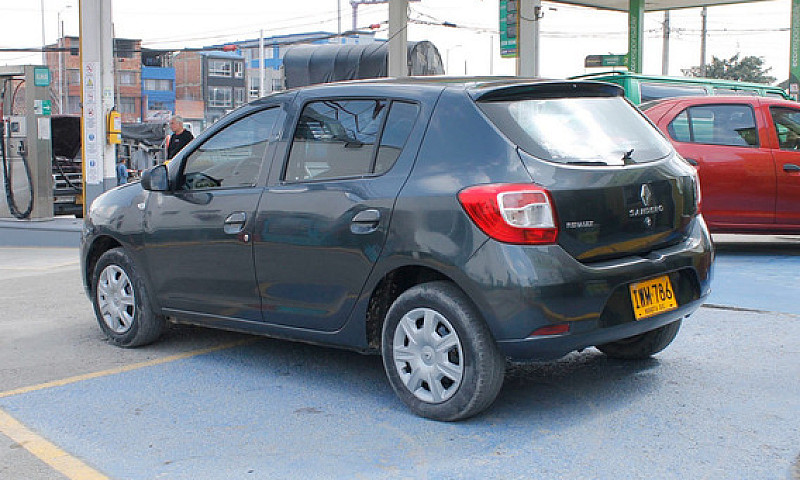 Renault Sandero 1.6 ...
