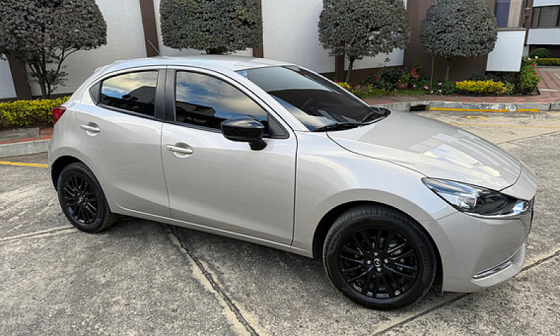 Mazda 2 1.5 Touring...