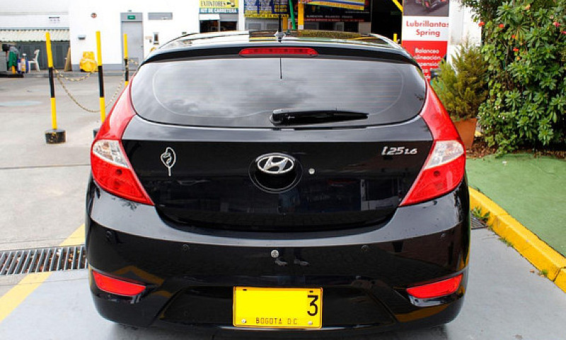 Hyundai Accent 1.6  ...