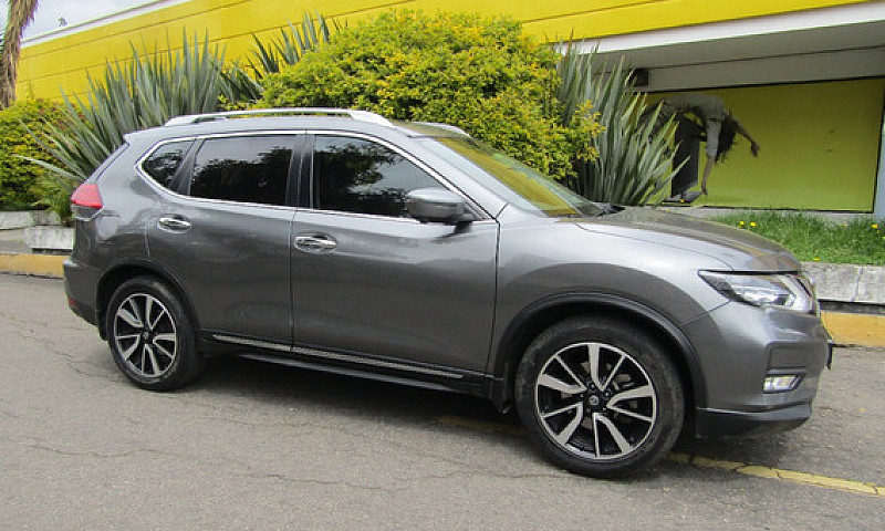 Nissan X-Trail 2.5 E...