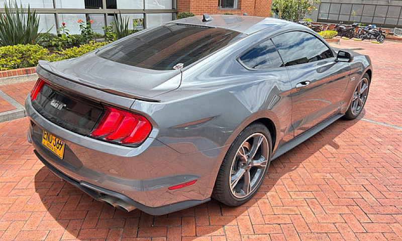 Ford Mustang Gt 5.0 ...